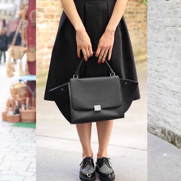 Celine trapeze bag- like new - Picture 3 of 4